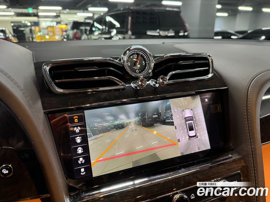 Bentley Bentayga 2021