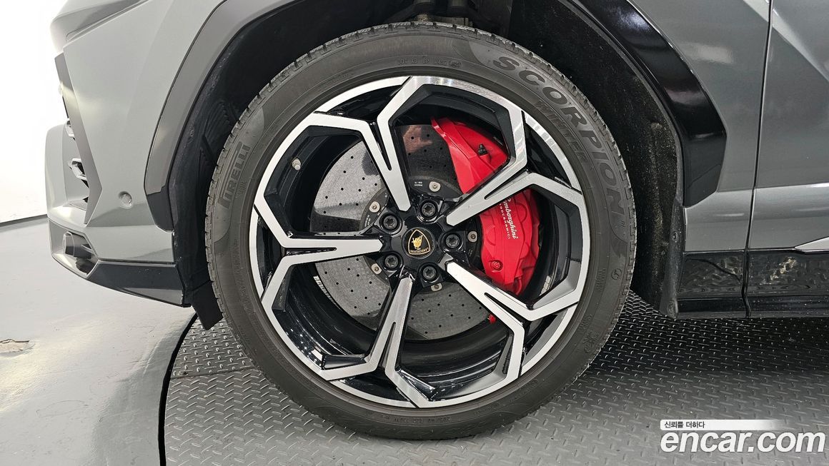 Lamborghini Urus 2020