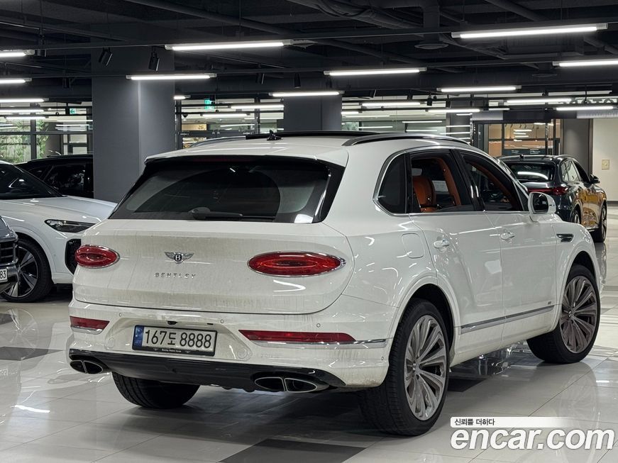 Bentley Bentayga 2021