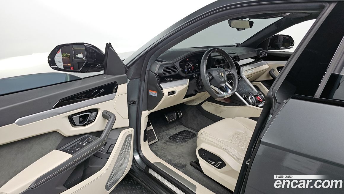 Lamborghini Urus 2020