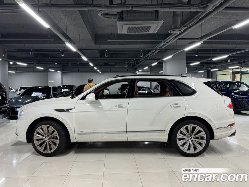Bentley Bentayga 2021