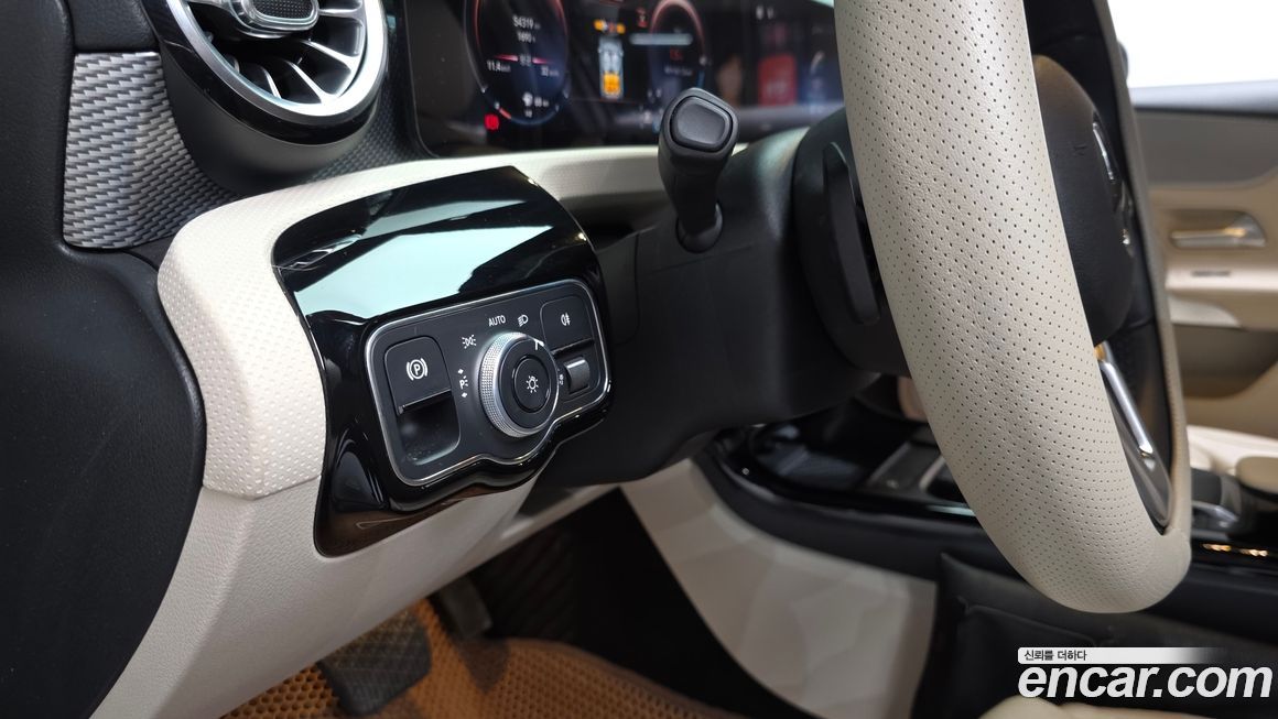 Mercedes-Benz A-Class 2021