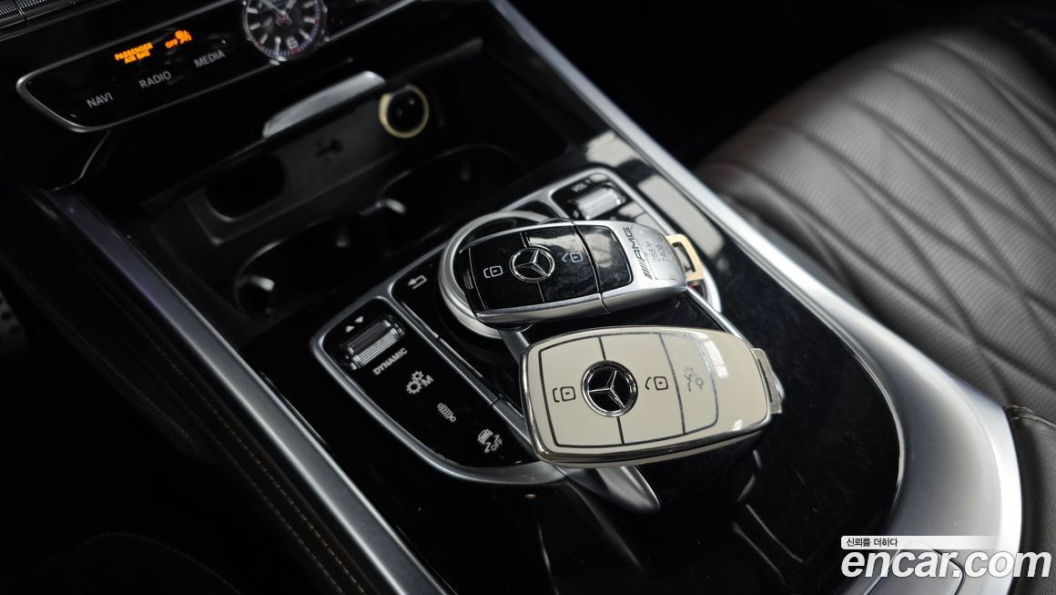 Mercedes-Benz G-Class 2019