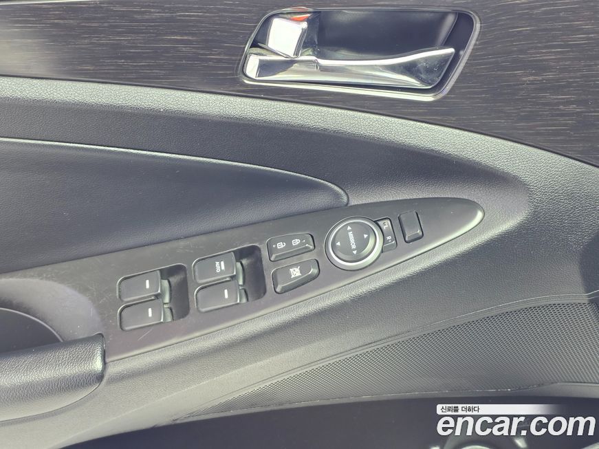Hyundai Sonata 2013