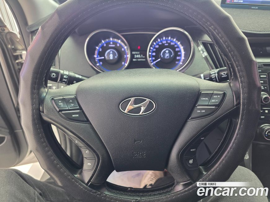 Hyundai Sonata 2013
