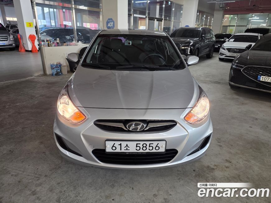 Hyundai Accent 2013