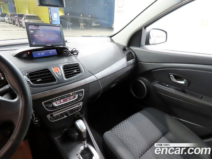 Renault-KoreaSamsung SM3 2011