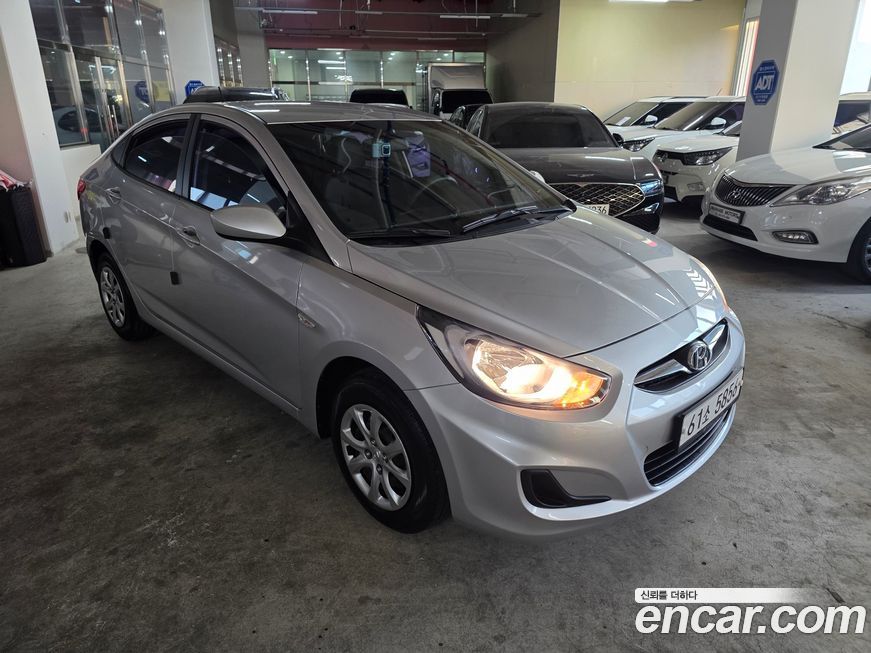 Hyundai Accent 2013