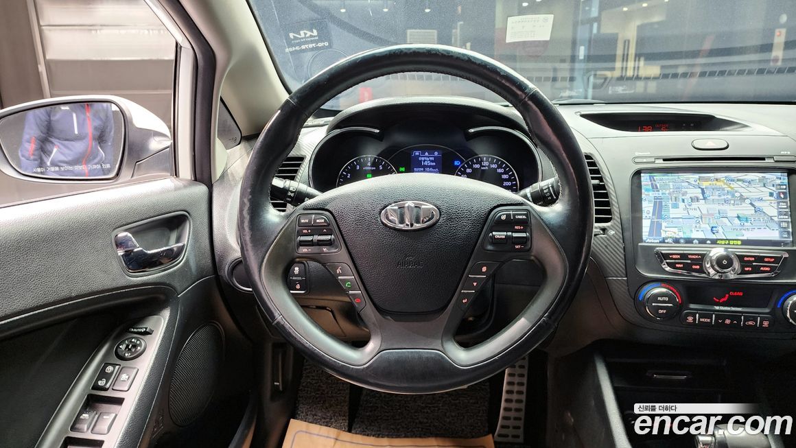 Kia K3 2013