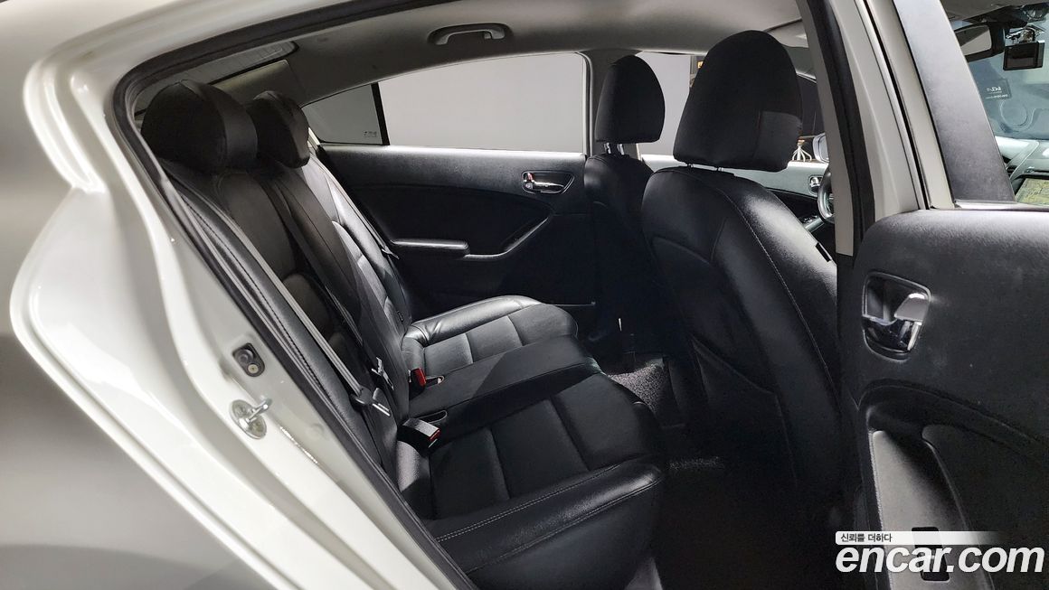 Kia K3 2013