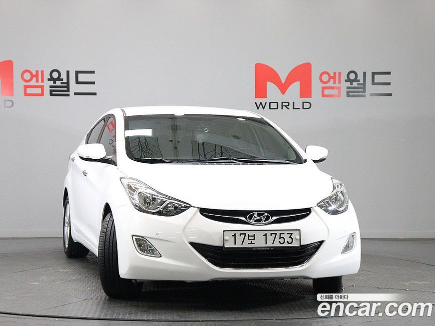 Hyundai AVANTE 2013