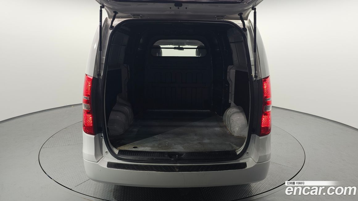 Hyundai Starex 2019