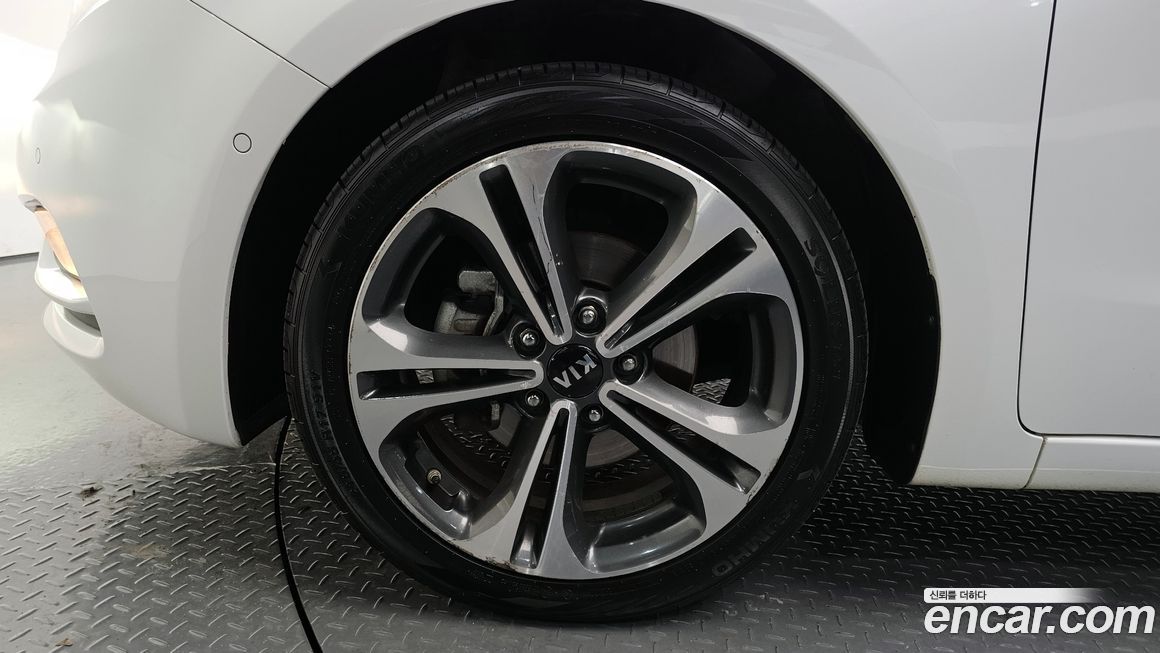Kia K3 2013