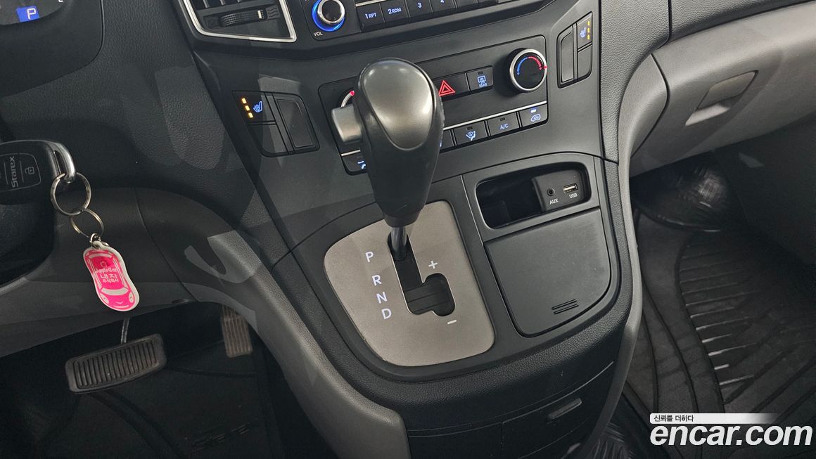 Hyundai Starex 2019