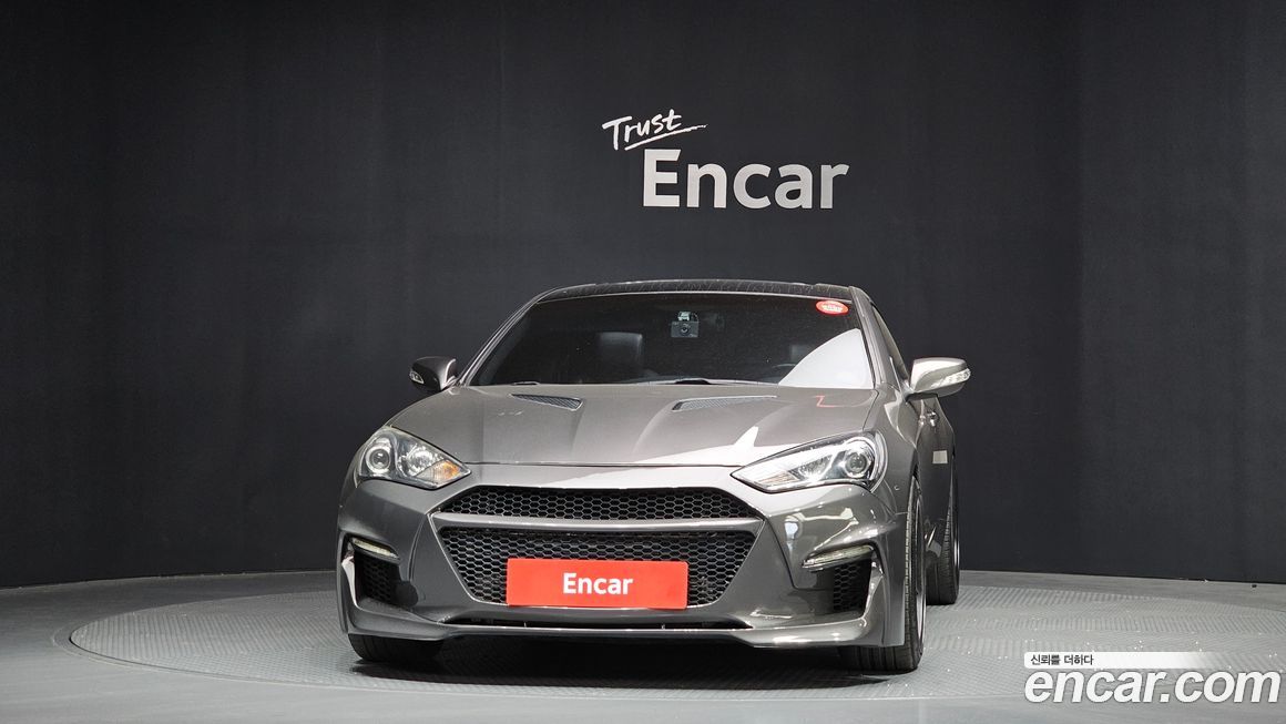 Hyundai Genesis 2012