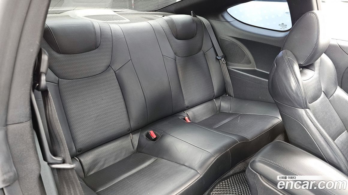 Hyundai Genesis 2012