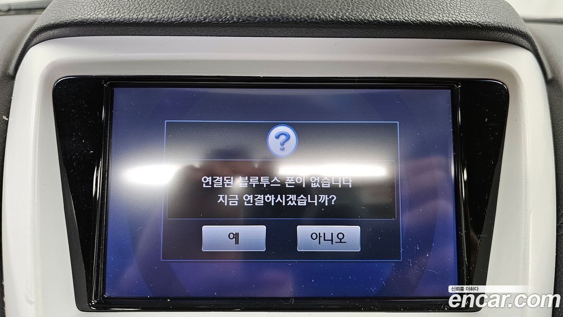 Hyundai Genesis 2012