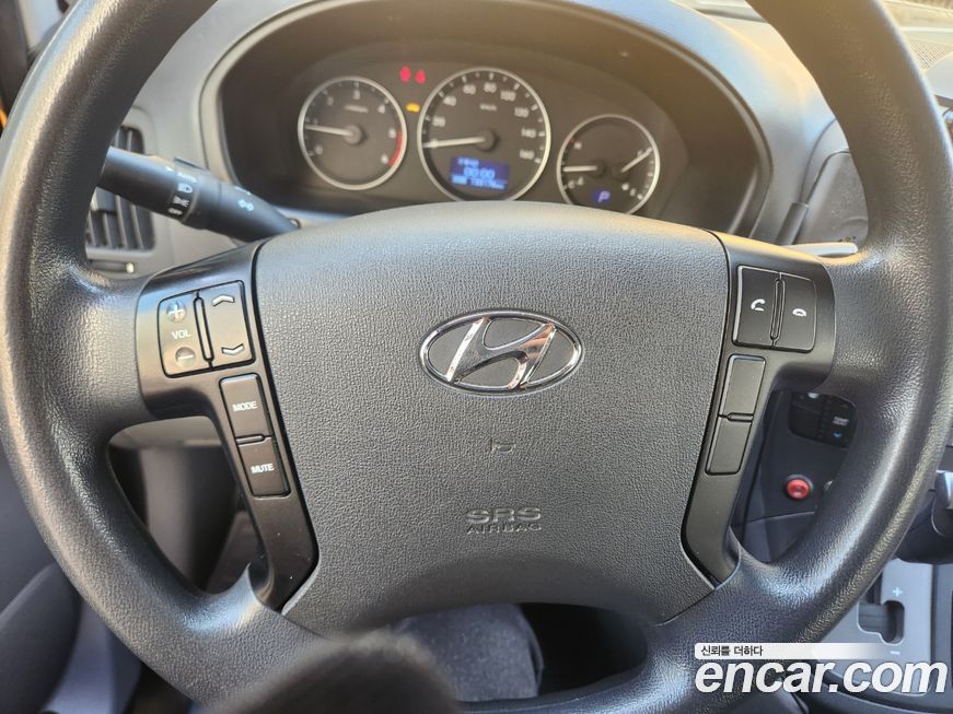 Hyundai Starex 2019