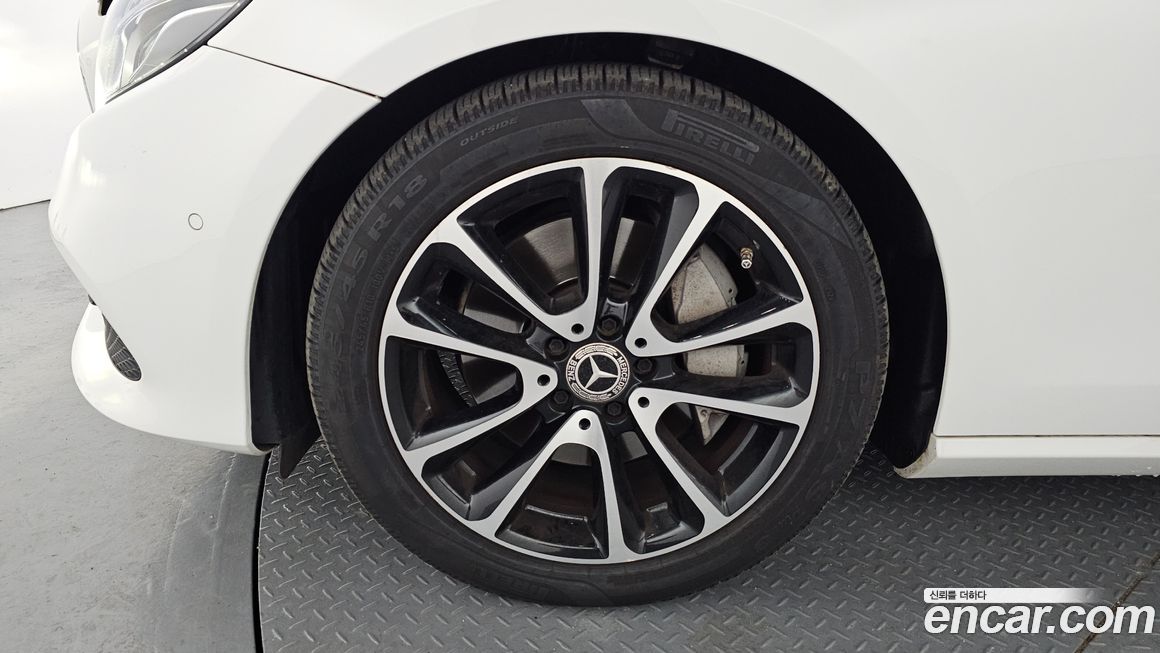 Mercedes-Benz E-Class 2017