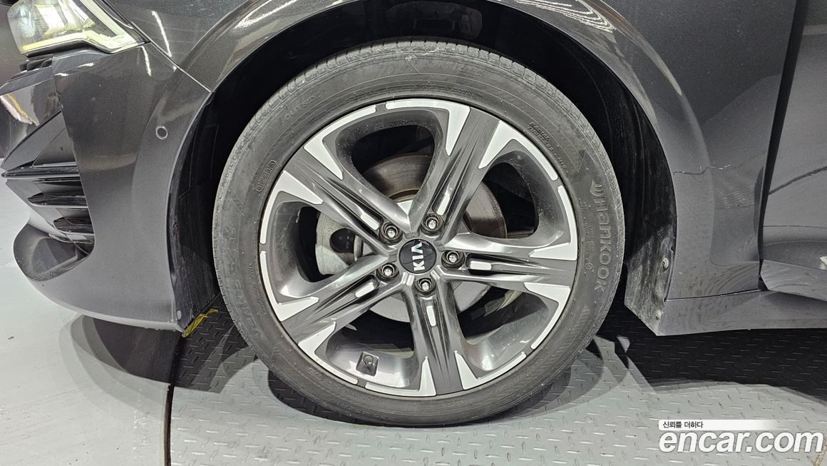 Kia K5 2021