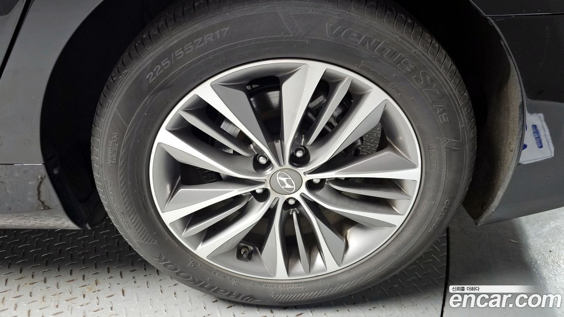 Hyundai Grandeur 2015