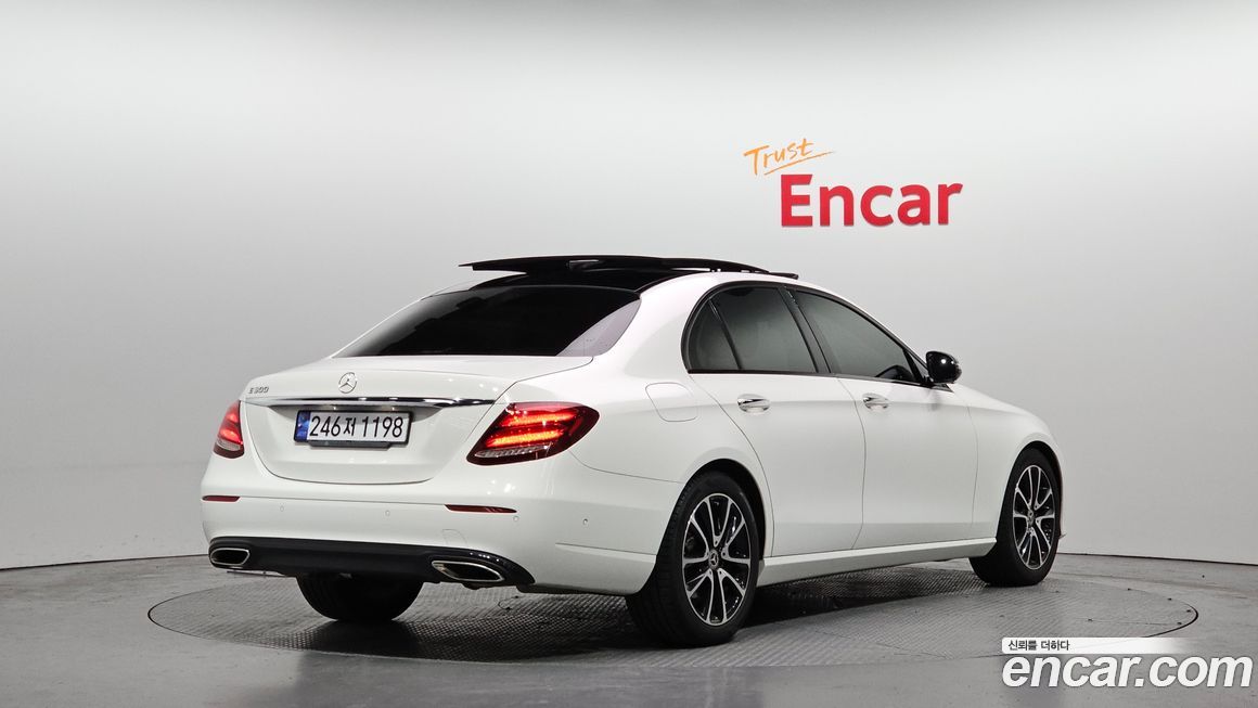 Mercedes-Benz E-Class 2017