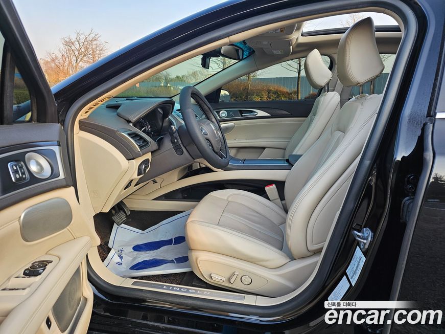 Lincoln MKZ 2020