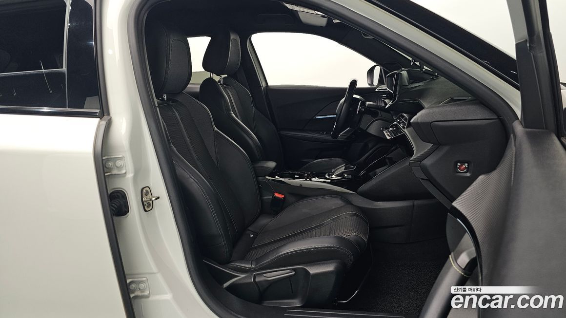 Peugeot 2008 2021