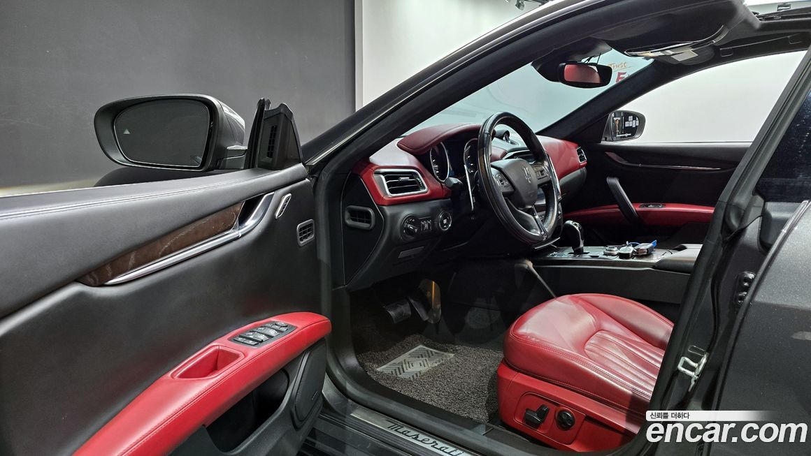 Maserati Ghibli 2017