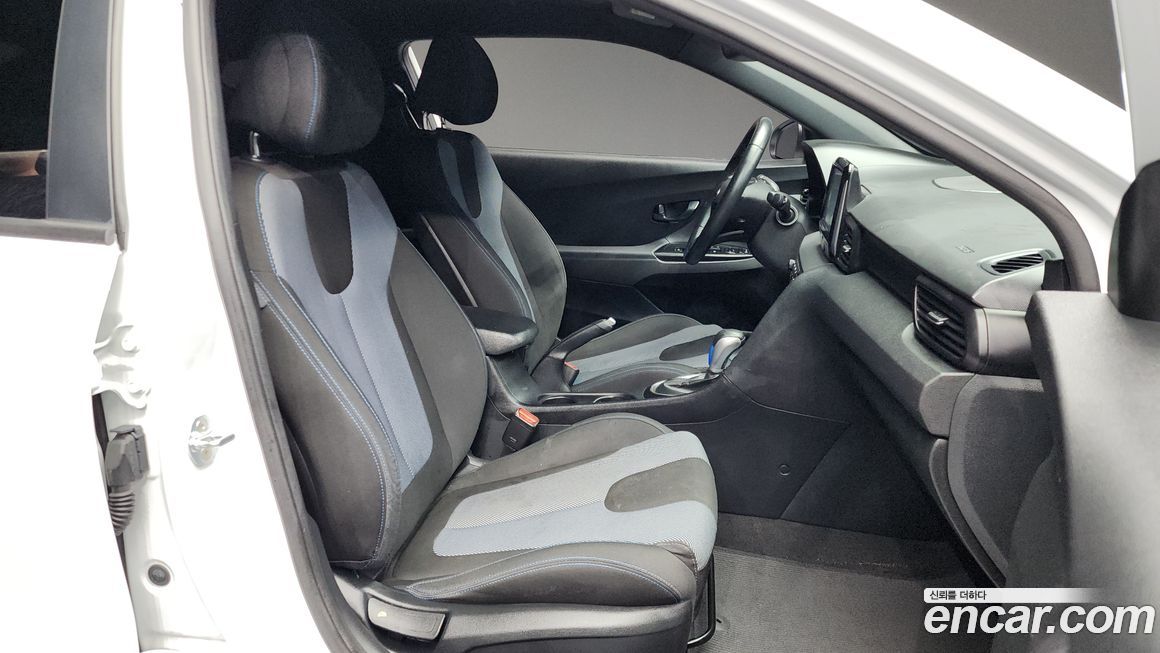 Hyundai Veloster 2018