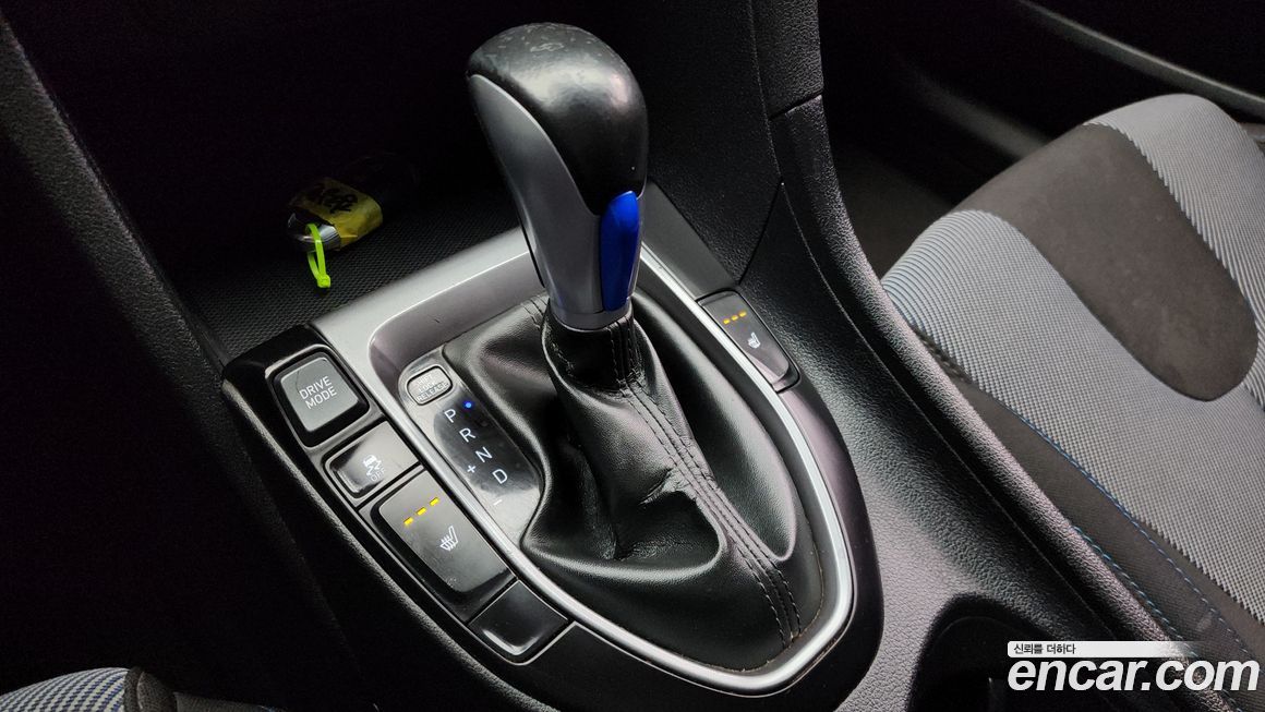 Hyundai Veloster 2018