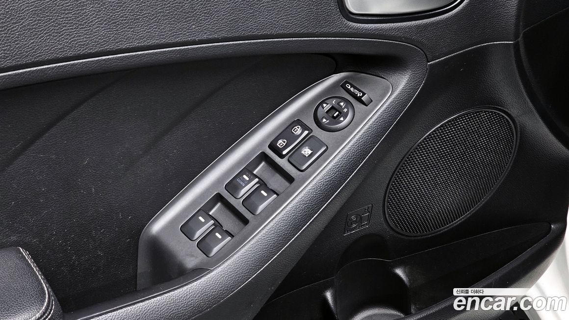 Kia K3 2016