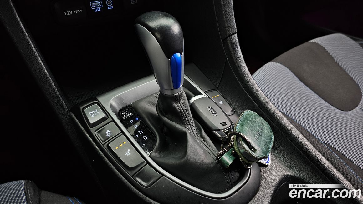 Hyundai Veloster 2018