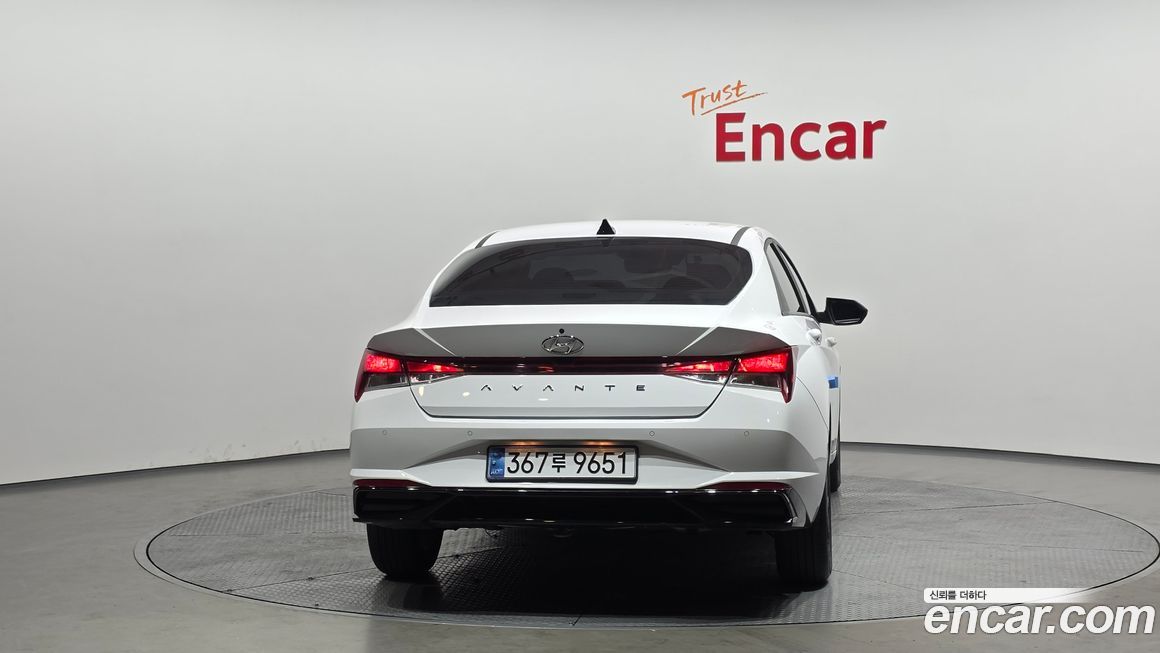 Hyundai AVANTE 2022