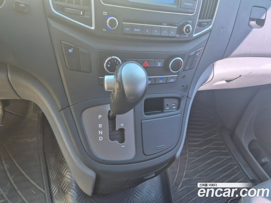 Hyundai Starex 2019