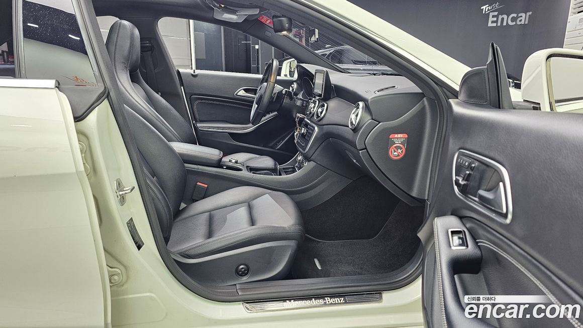 Mercedes-Benz CLA-Class 2014