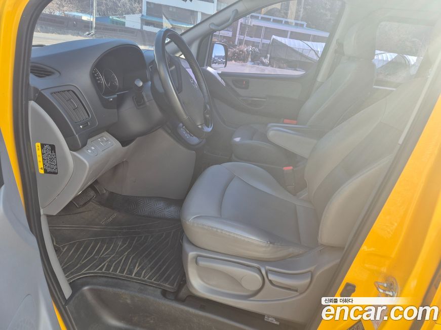 Hyundai Starex 2019