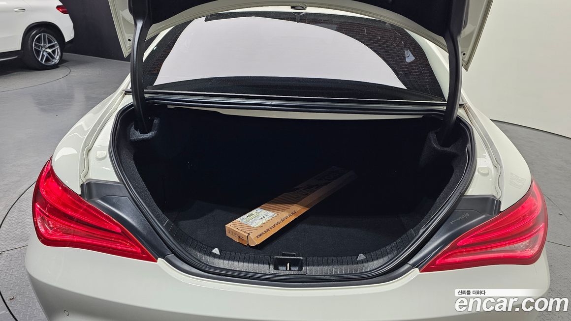 Mercedes-Benz CLA-Class 2014