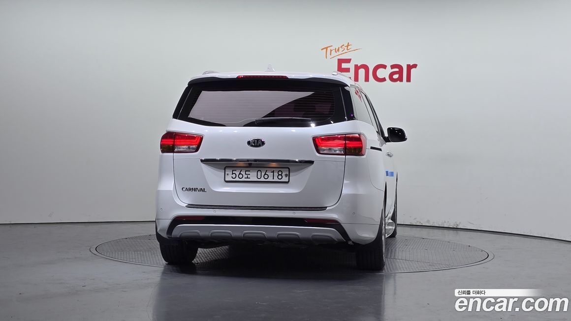 Kia Canival 2016