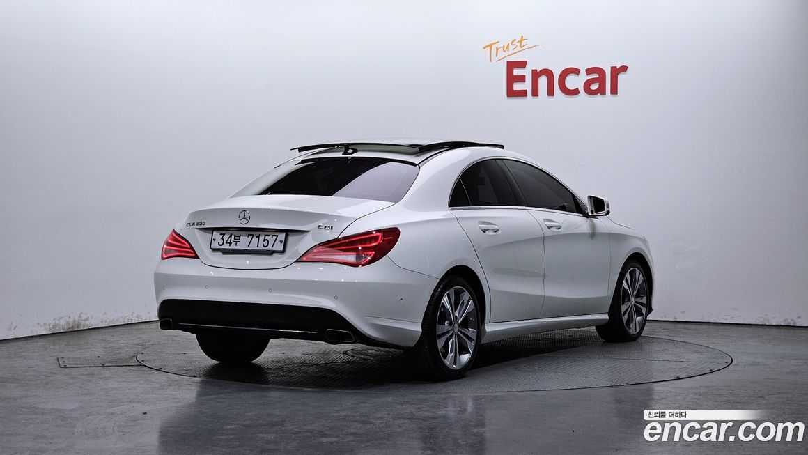 Mercedes-Benz CLA-Class 2014