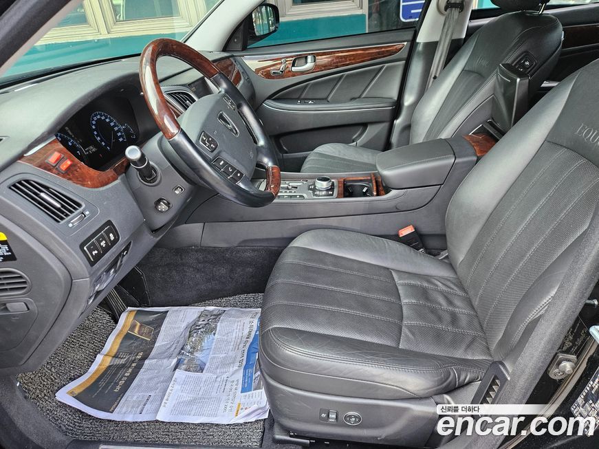Hyundai Equus 2012