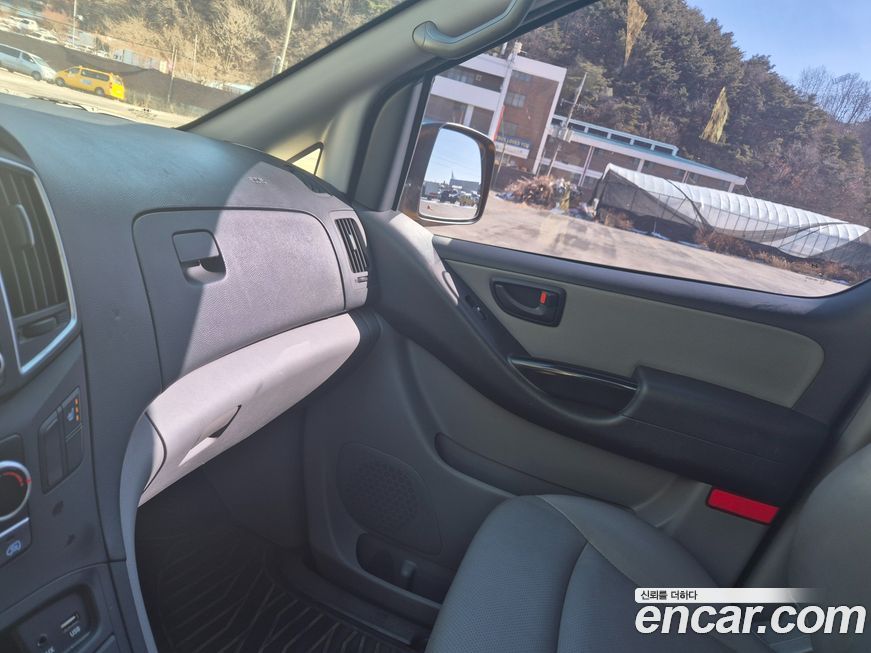 Hyundai Starex 2019