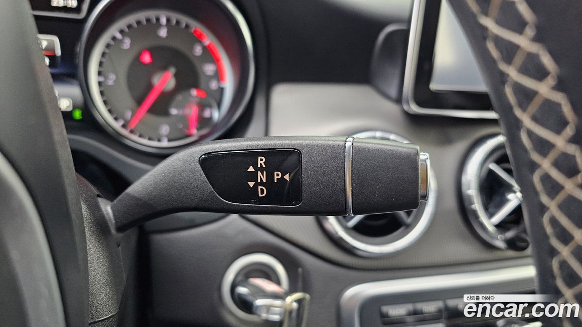 Mercedes-Benz CLA-Class 2014