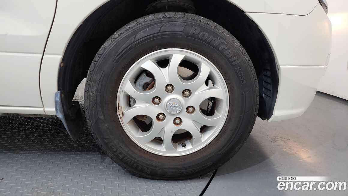 Hyundai Starex 2011