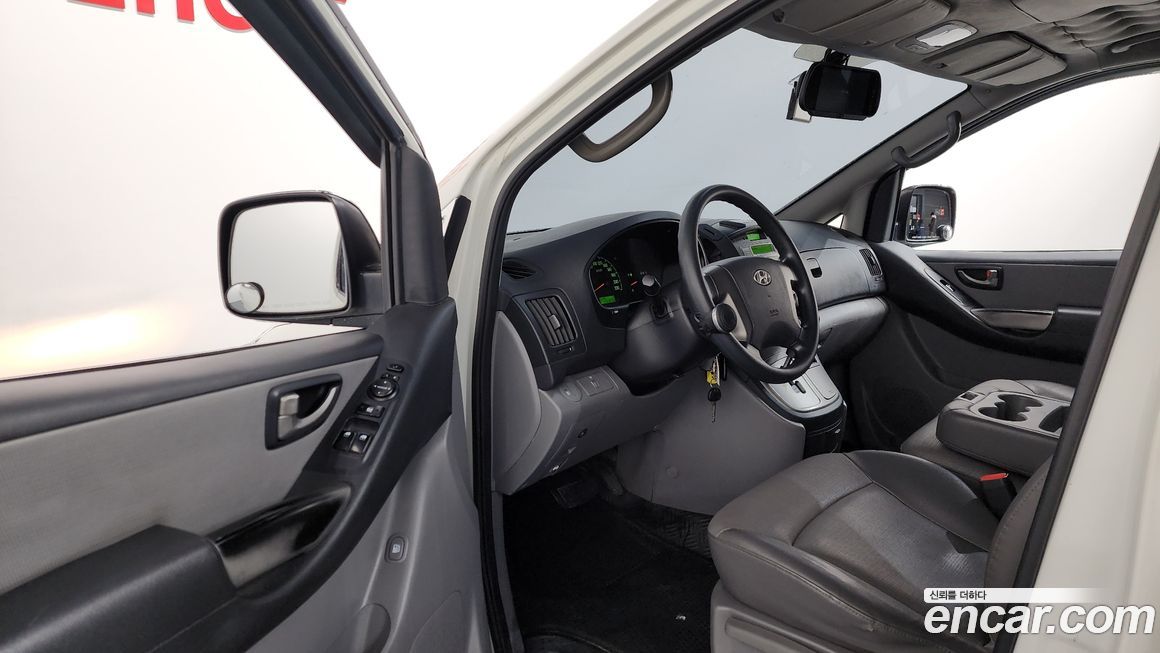 Hyundai Starex 2011