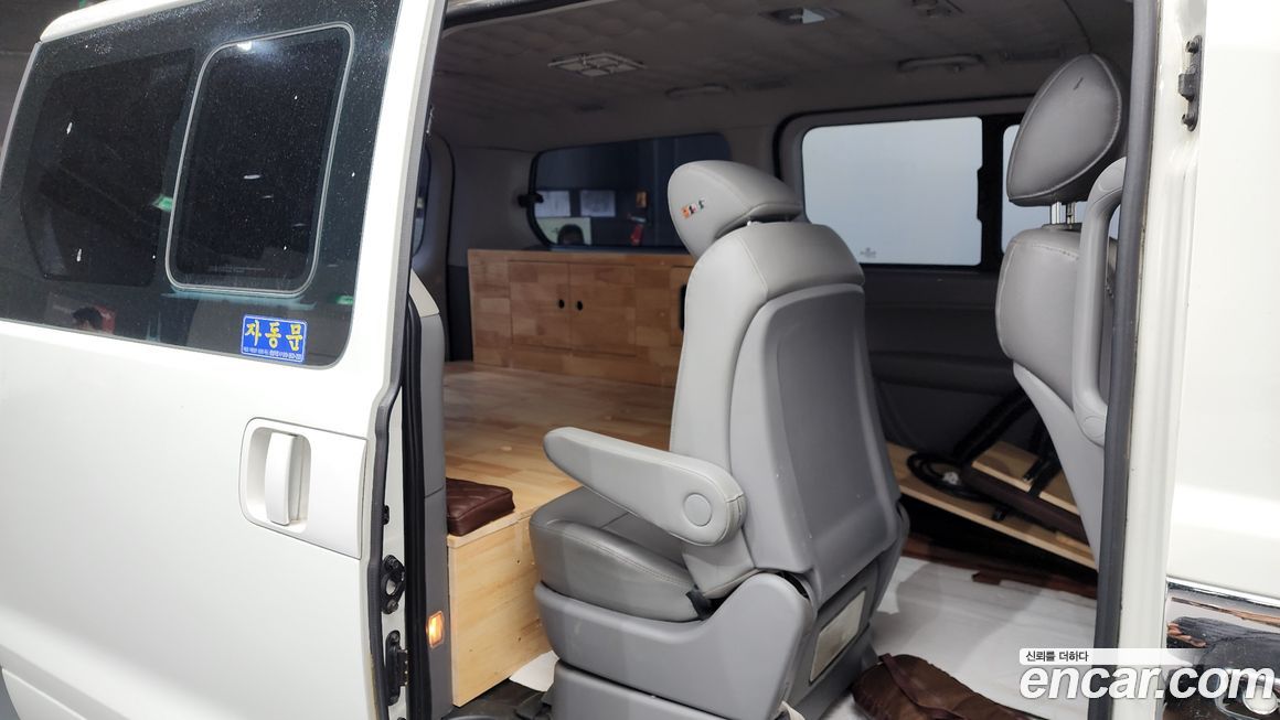 Hyundai Starex 2011
