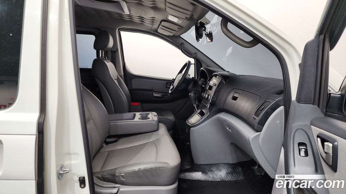 Hyundai Starex 2011
