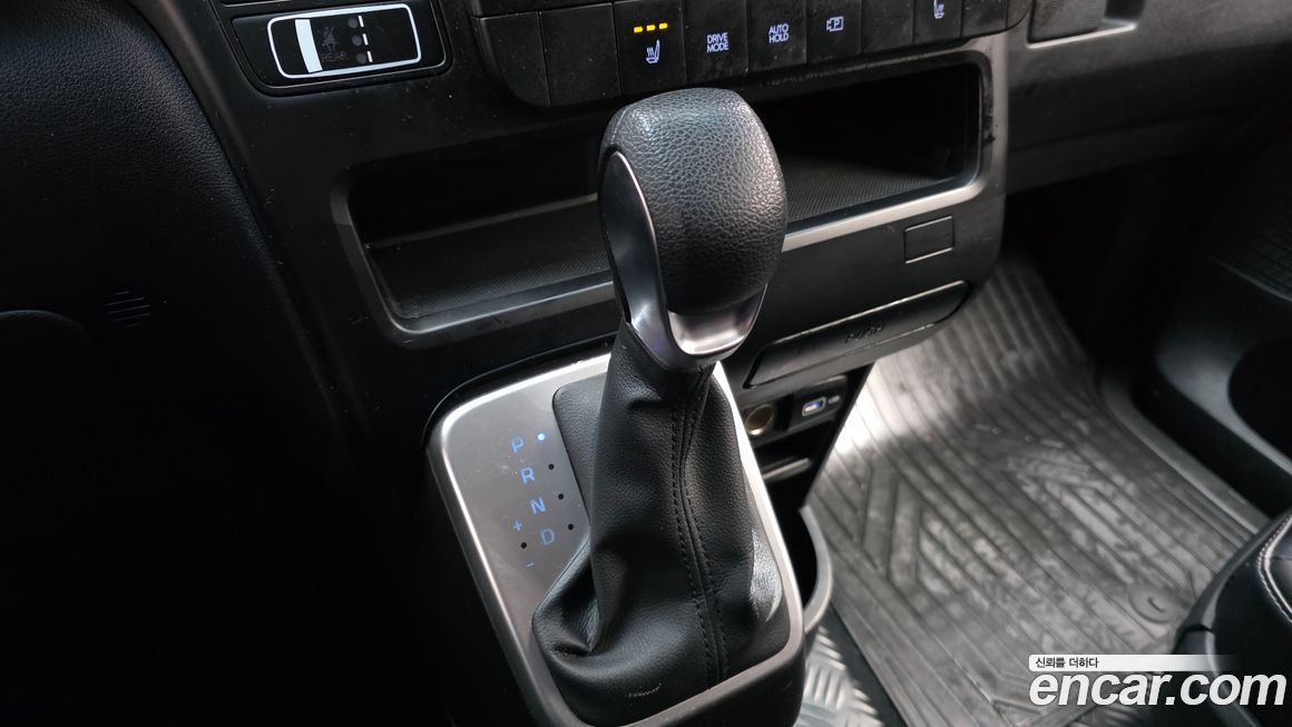 Hyundai Staria 2022