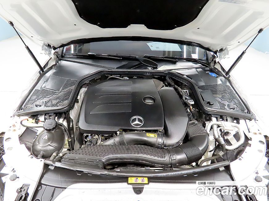 Mercedes-Benz C-Class 2019