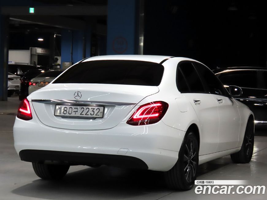 Mercedes-Benz C-Class 2019